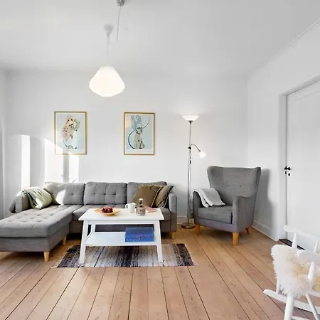 Gorgeous In Aero With Wifi Holiday home