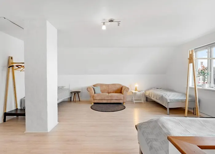 Gorgeous In Aero With Wifi Holiday home *